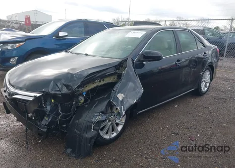 2012 Toyota Camry Xle V6 z USA, uszkodzony, nr VIN 4T1BK1FK9CU017034